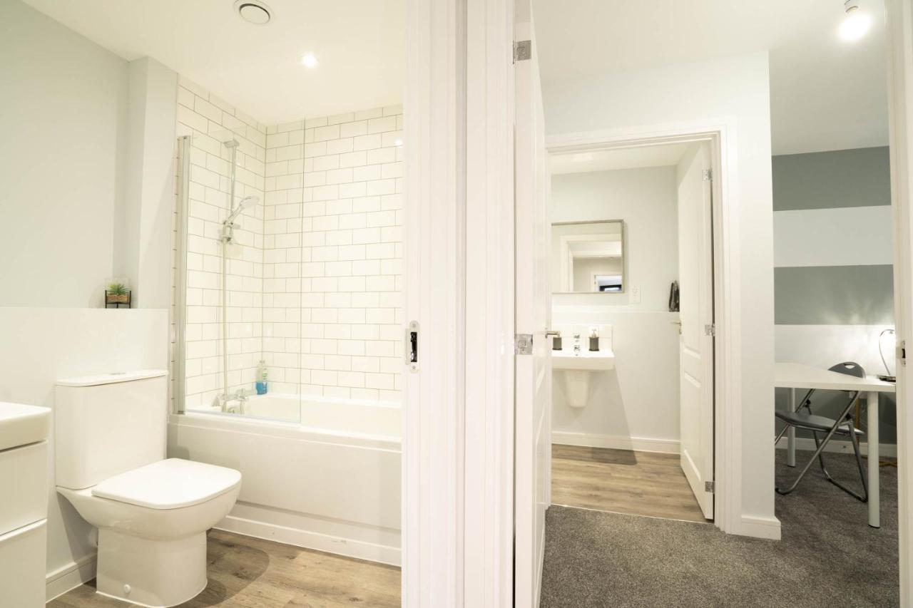 Deluxe Stay - Skyline Vistas & Top Amenities Birmingham Bagian luar foto