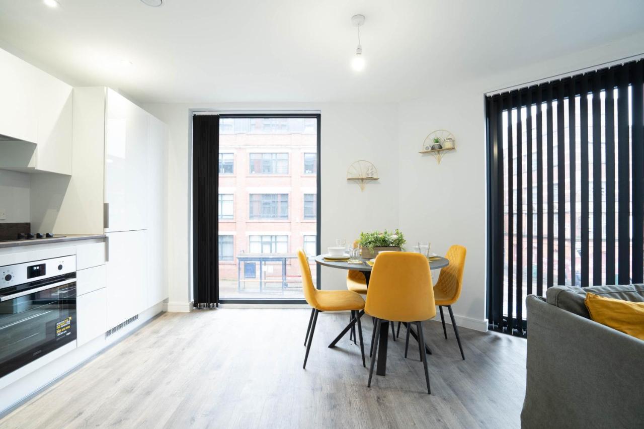Deluxe Stay - Skyline Vistas & Top Amenities Birmingham Bagian luar foto