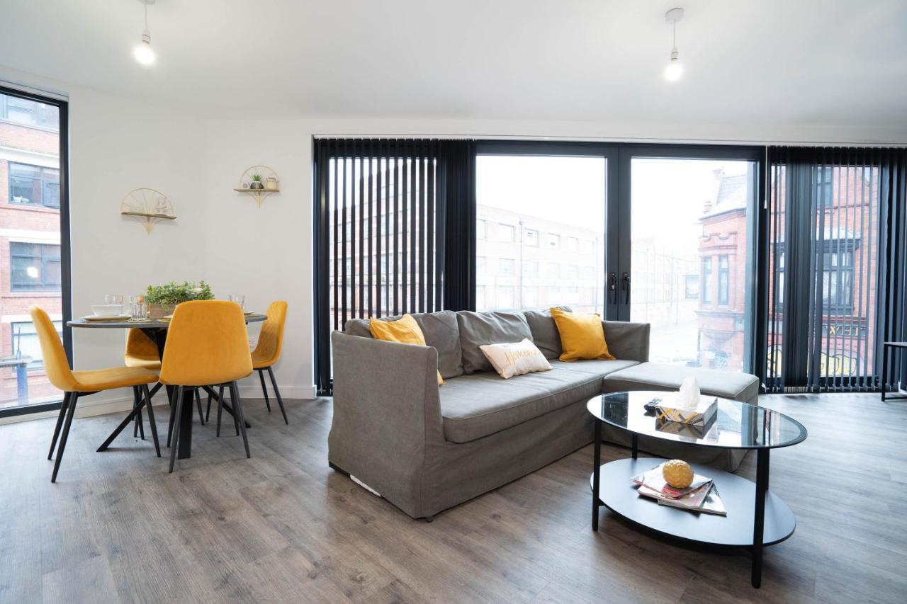 Deluxe Stay - Skyline Vistas & Top Amenities Birmingham Bagian luar foto