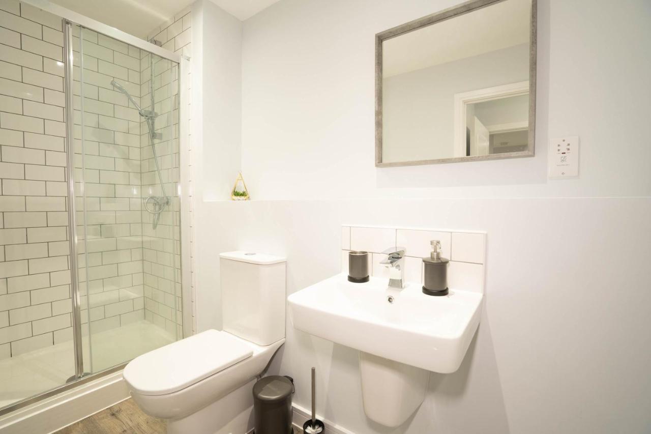 Deluxe Stay - Skyline Vistas & Top Amenities Birmingham Bagian luar foto